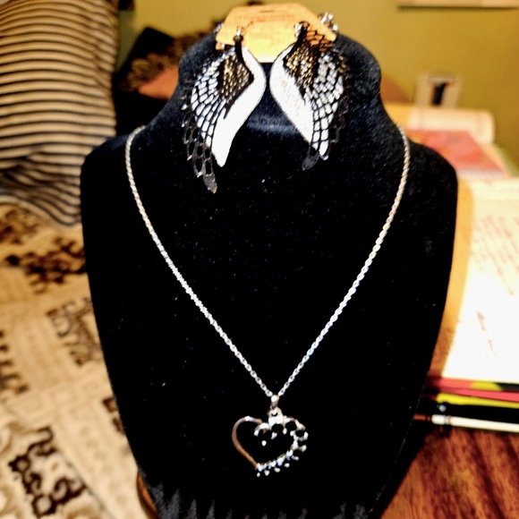 Guardian Angel earrings & Black Crystals on Silver-toned Heart Pendant Necklace - Picture 3 of 3